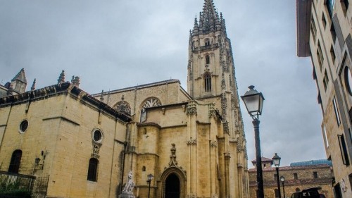 What to do in Oviedo Spain for a Weekend? Tips by
