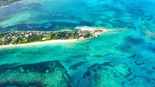 Why should you visit Bahamas? 