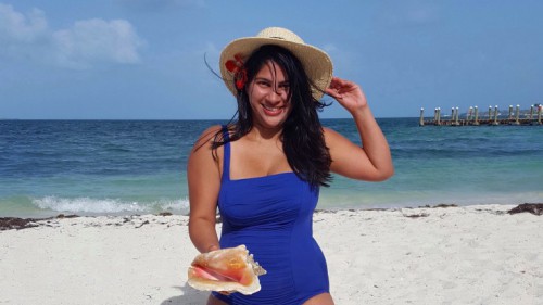 Why should you visit Bahamas? 