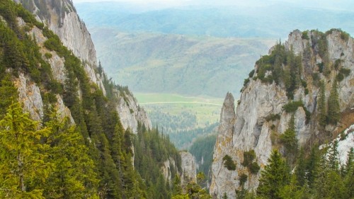9 Reasons You Should Be Afraid To Visit Romania