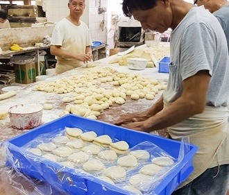 Hong Kong’s Tai Po Market | A Walking Food Tour 