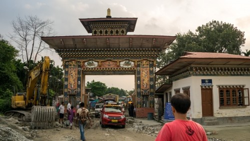 Guide to the India - Bhutan border crossing at Gelephu