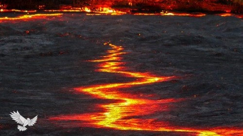 The Dancing Lava Fountains of Erta Ale •