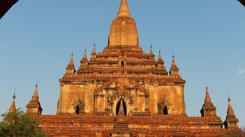 Loving the land of temples on an exotic Myanmar river cruise