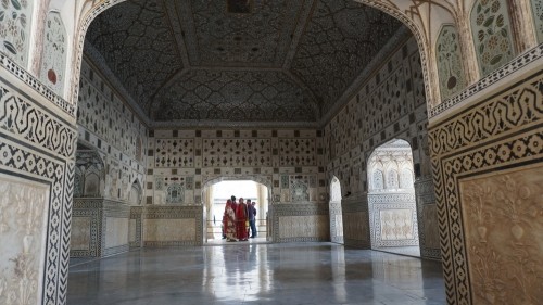 What To Do in India's Beautiful City of Palaces
