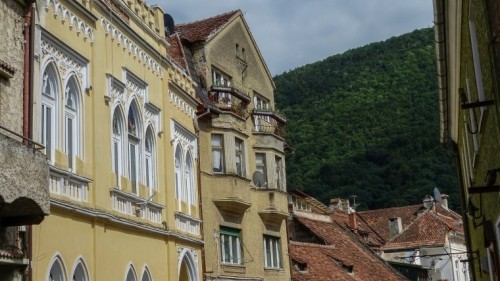 A Walking Guide to Brasov: The heart of Romania 