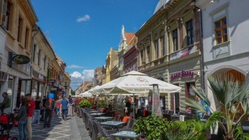 A Walking Guide to Brasov: The heart of Romania 