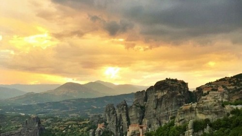 The Practical Travel Guide to Visiting the Mystical Monasteries in Meteora, Greece