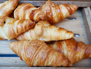 In Search of the Best Croissant in Paris 